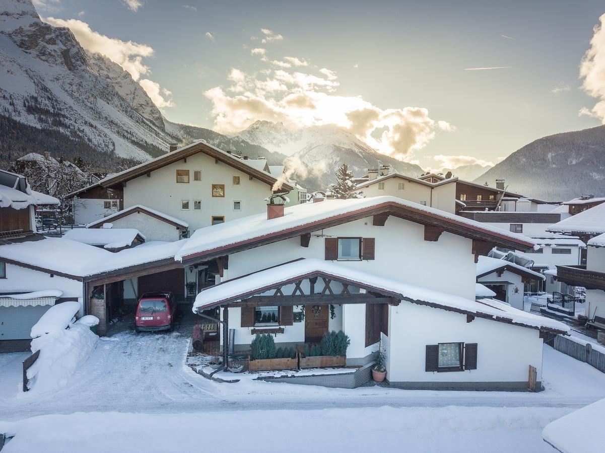 Chalet Holzerstubn Ehrwald Eksteriør billede